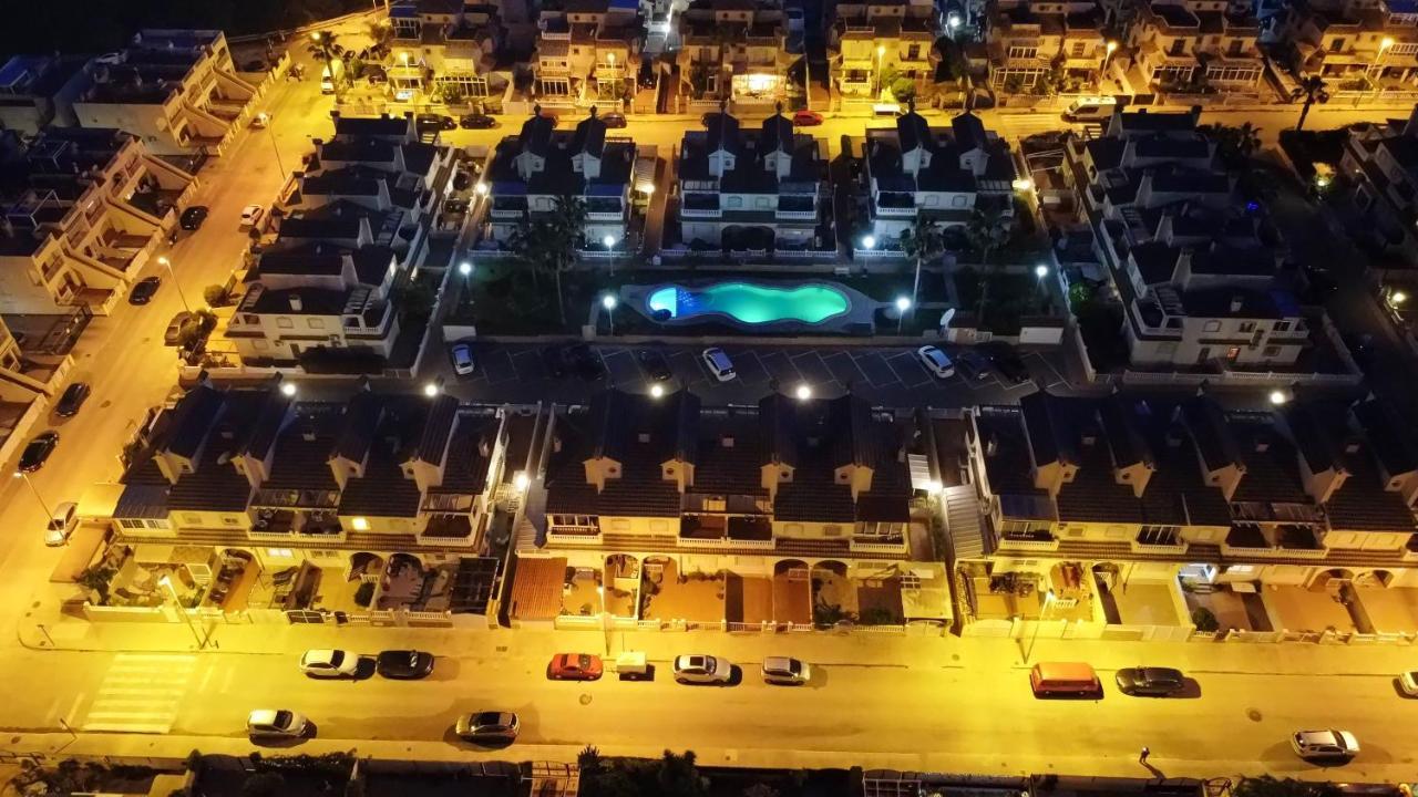 Casa Winnie อาลิกันเต ภายนอก รูปภาพ
